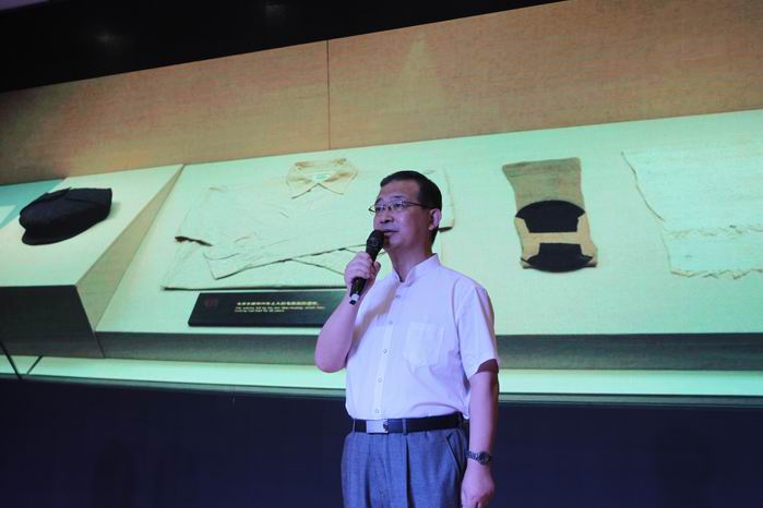 1530783817856332.jpg 调整大小 照片 241.jpg