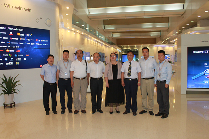 1531811722493660.png 我院领导亲赴_副本.png