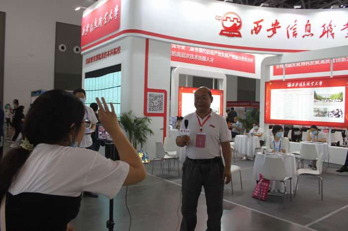 1624678035404326.jpg 调整大小 照片 166.jpg