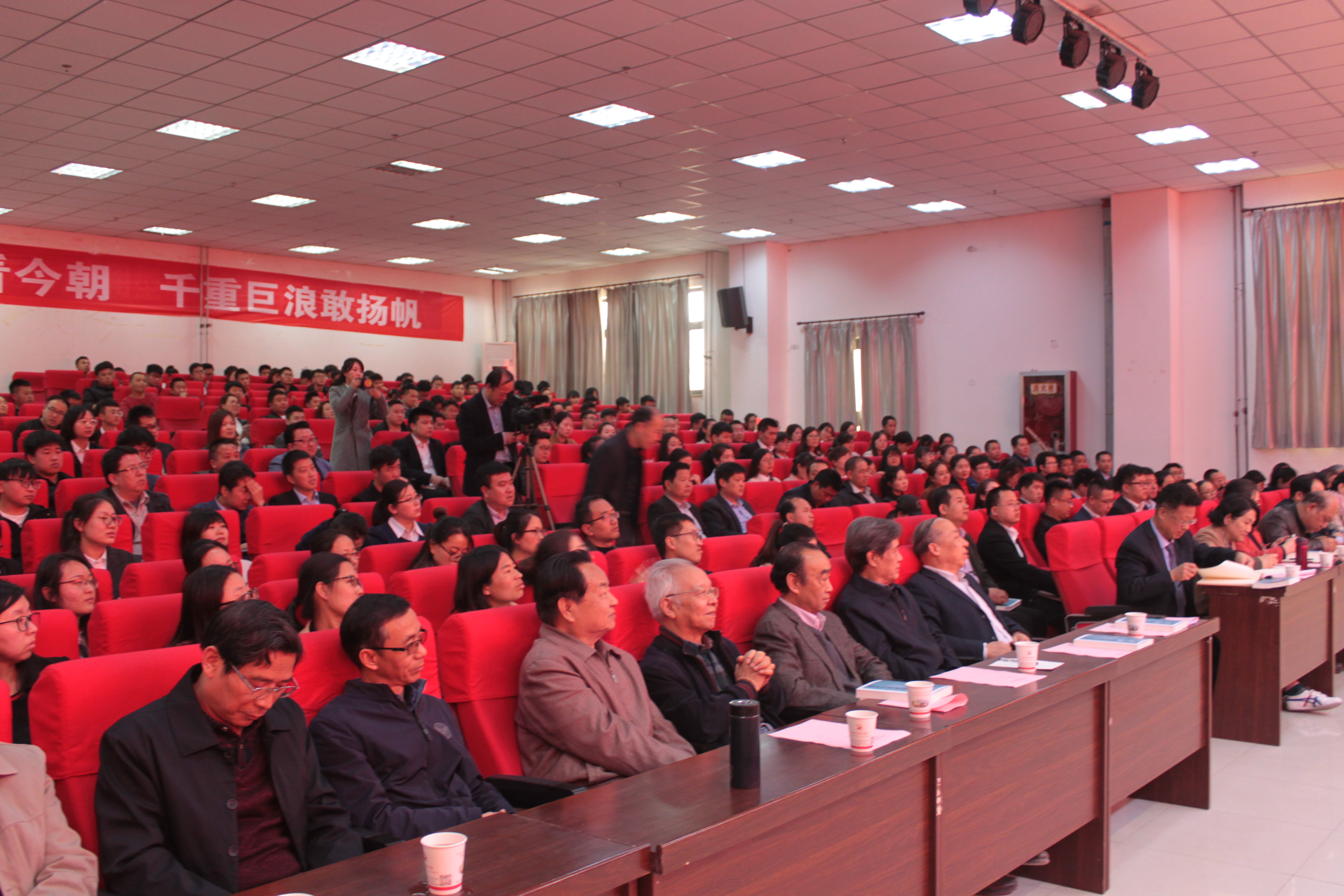 1554359240102256.jpg 1554359240102256.jpg