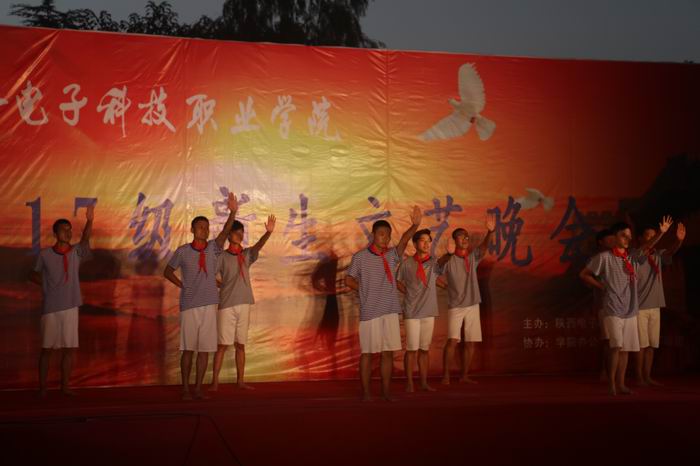 1505179476231683.jpg 调整大小 IMG_5241.JPG